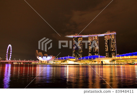 River cruise 83948411