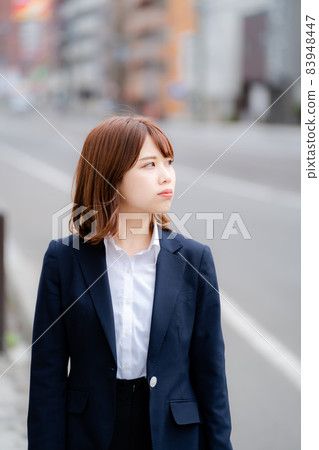 Looking Businesswoman Looking Businesswoman 83948447