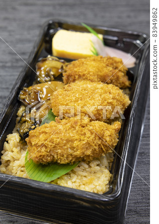 Delicious oyster fry and oyster rice lunch 83949862