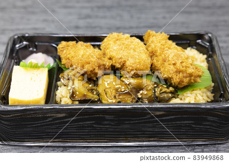 Delicious oyster fry and oyster rice lunch 83949868