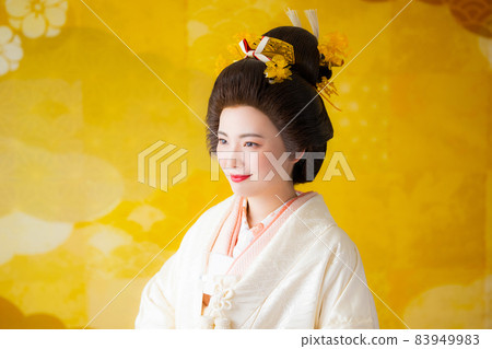 Pure white Bunkin Takashimada 83949983