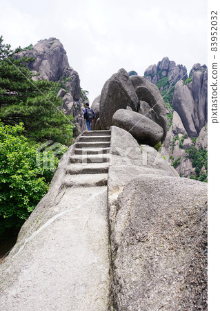 Huangshan, China Huangshan, China 83952032