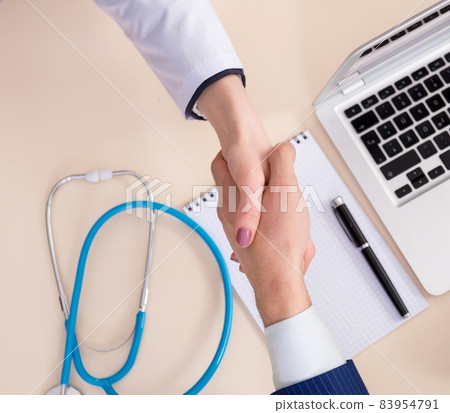 Man signing medical insurance contract 83954791
