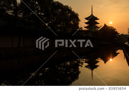 景觀與塔 83955654