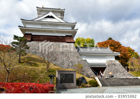 Kaminoyama Castle, a famous castle in Hashu 83955892