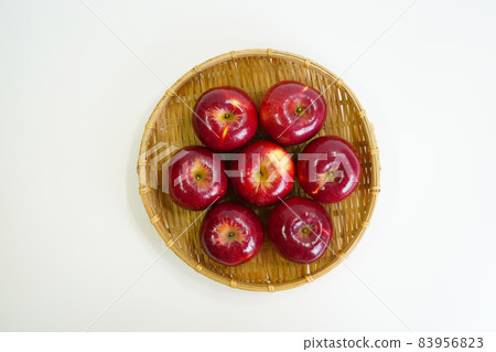 秋天的蘋果 83956823