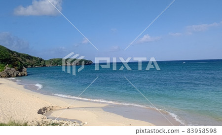Okinoerabujima 美麗的海岸線和東海 83958598