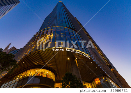 Cityscape of Chiyoda-ku, Tokyo Night view of Tokyo Midtown Hibiya 83966781