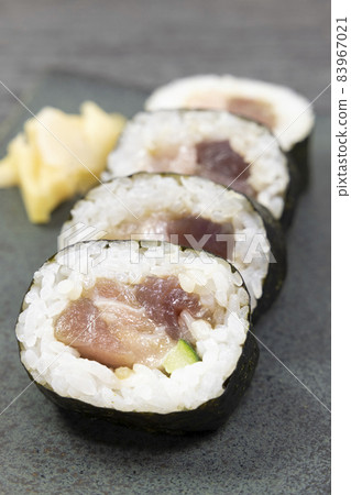 美味的金槍魚厚壽司 美味的金槍魚厚壽司 83967021