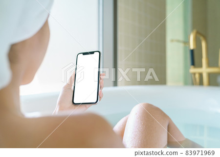 phone blank screen display in woman hand phone blank screen display in woman hand 83971969