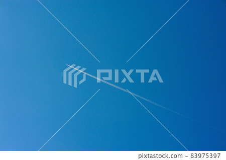 Contrail Contrail 83975397