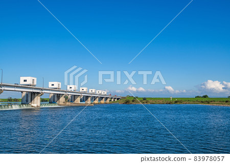 Scenery of the Tone River Musashi Ohashi Tone Ozeki Early autumn season Scenery of the Tone River Musashi Ohashi Tone Ozeki Early autumn season 83978057