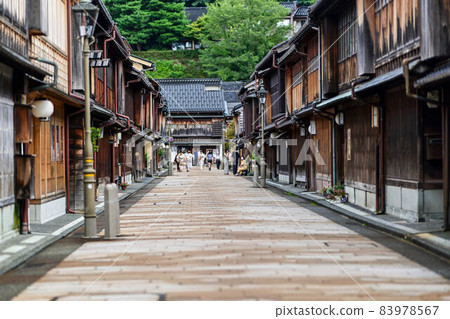 遊客在東茶屋區閒逛 83978567