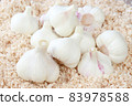 大蒜 83978588