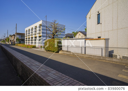 Fuchu Prison Fence White Wall Sunny 83980076