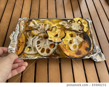 Grilled root vegetables 83980231