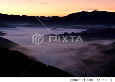 野坂川村的雲海 野坂川村的雲海 83984284