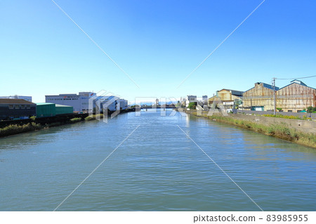 從名古屋市港區東海線 4 號名古屋線看到的山崎川 83985955