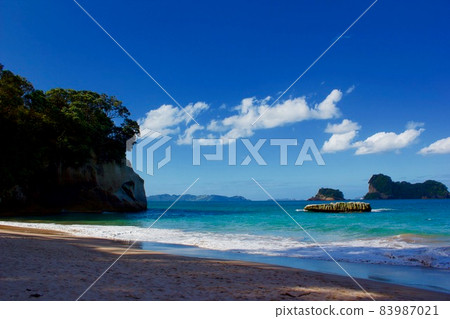 Cathedral Cove in New Zealand Cathedral Caves Cathedral Cove in New Zealand Cathedral Caves 83987021