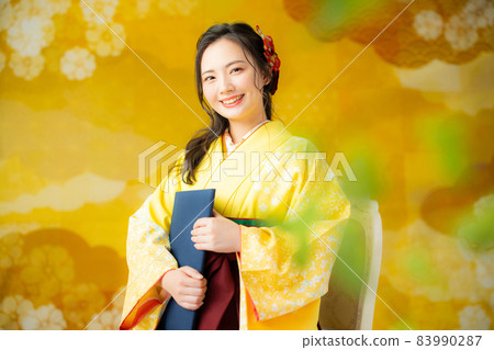 Hakama two-shaku sleeve kimono graduation ceremony 83990287