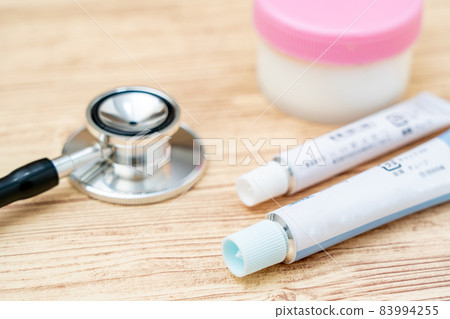 Ointment used for dermatitis 83994255