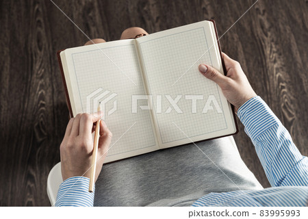 Business woman with notebook Business woman with notebook 83995993