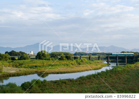 【德島線】穿越鮎川大橋的普通列車 83996822