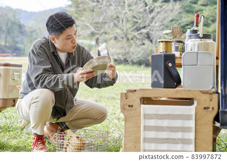 Young man, camping, campsite, travel, hobby, leisure, leisure, outdoor, camper, camping equipment, Korean Young man, camping, campsite, travel, hobby, leisure, leisure, outdoor, camper, camping equipment, Korean 83997872