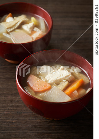Kenchinjiru-soup 83998261