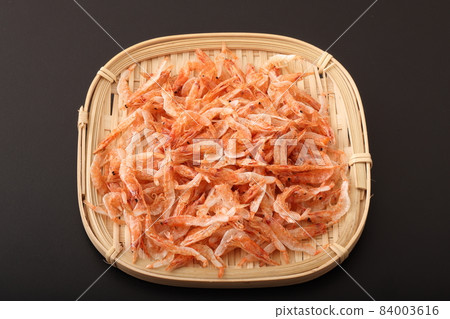 Dry dried sakura shrimp 84003616