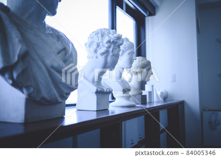 藝術空間 84005346