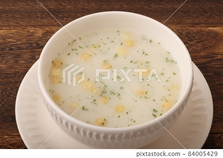Potage of potatoes 84005429