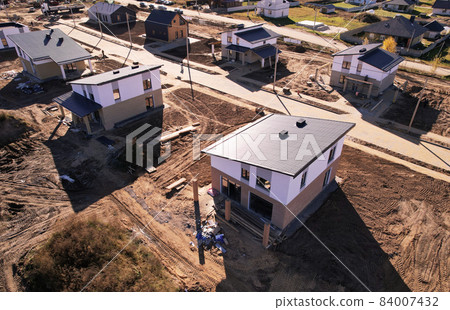 Building a country house of expanded-clay concrete blocks.  84007432