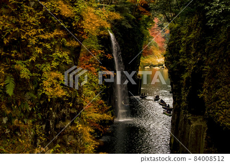 高千穗保志真正的瀑布 84008512