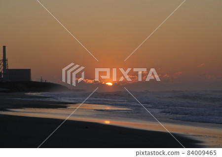 Hamaoka sand dunes sunrise 84009465
