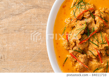 panang curry with pork panang curry with pork 84011710
