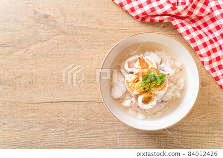 boiled rice soup with seafood boiled rice soup with seafood 84012426