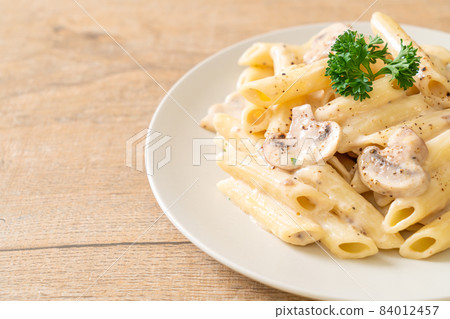 penne pasta carbonara cream sauce with mushroom penne pasta carbonara cream sauce with mushroom 84012457