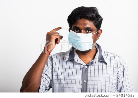 black man wearing face mask protective from virus coronavirus black man wearing face mask protective from virus coronavirus 84014582
