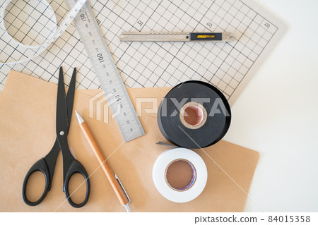 Image of craft tools Image of craft tools 84015358