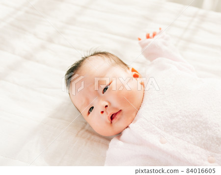 Lying baby Lying baby 84016605