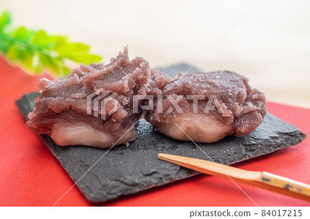 Ankoro mochi with plenty of koshi 84017215