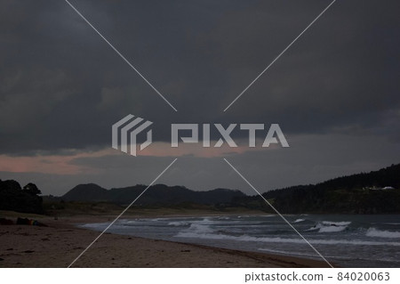 Hotwater beach 84020063