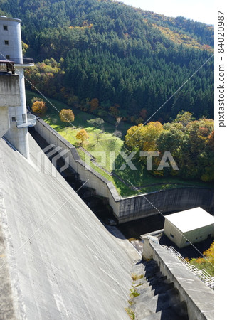 Scenery from Hayachine Dam in autumn 84020987