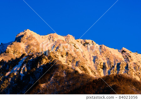 Dawn of Mt. Togakushi (winter) Dawn of Mt. Togakushi (winter) 84021056