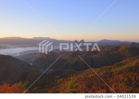 Jinan Maisan sunrise 84021539