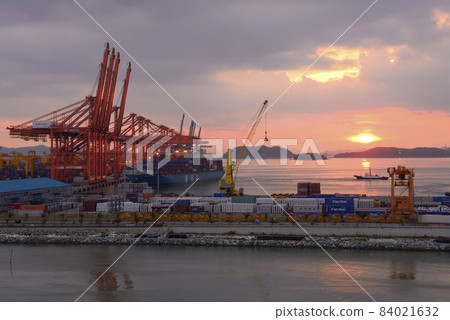 釜山新港 84021632