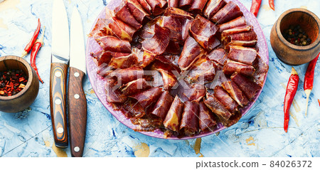 Beef cured and spice,basturma 84026372