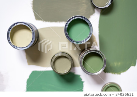 Choosing wall paints 84026631