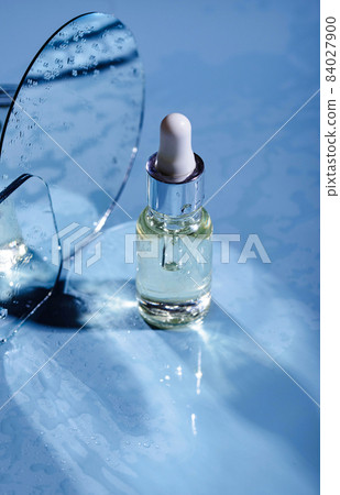 Bottle with serum or hyaluronic with water Bottle with serum or hyaluronic with water 84027900